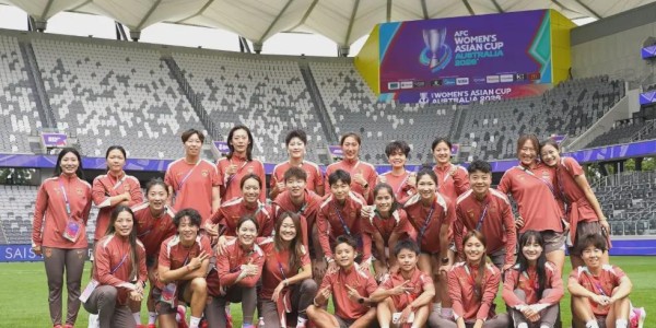 万博体育登录-女足2-0赢球却遭全网痛批！同陷男足困境，玫瑰复兴路在何方？