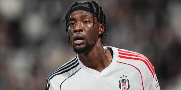 万博体育app-记者：维拉对签下亚伯拉罕持乐观态度，准备给他一份长期合同